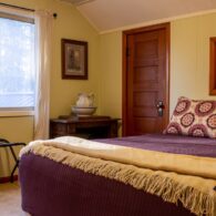 Upstairs bedroom #2 - Queen bed