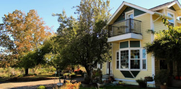Airlie Farm Bed & Breakfast, Monmouth, Oregon | Farm Stay USA