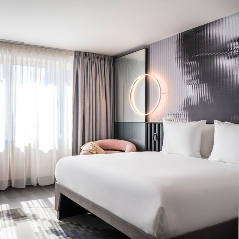 TRIBE Comfort XL Family room